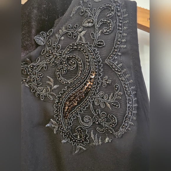 ZARA Medium Black Velvet High Neck Lace Beaded Embellished Sleeveless Swing Top - Picture 5 of 11